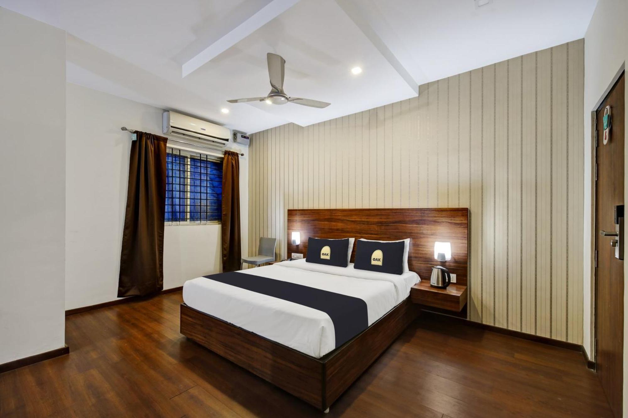 Hotel Passport Inn Yelahanka Exterior foto